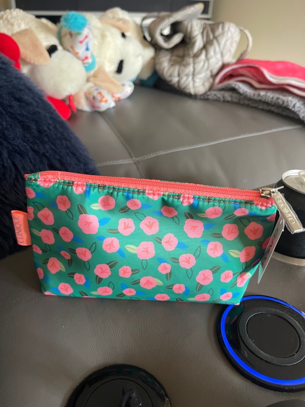 Clinque Floral Zip Pouch - Coral Pink on Teal